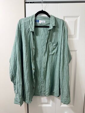 Old Navy Linen-Blend Button-Up Shirt in Sage Green